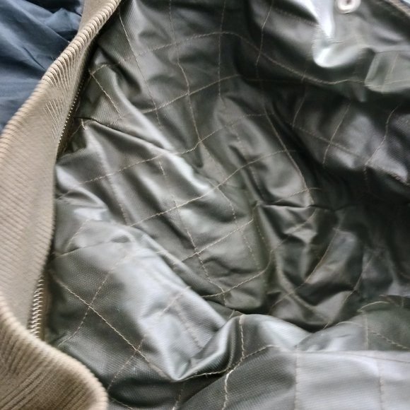 great windbreaker like new feel comfy great qualitey fabric - Picture 9 of 11